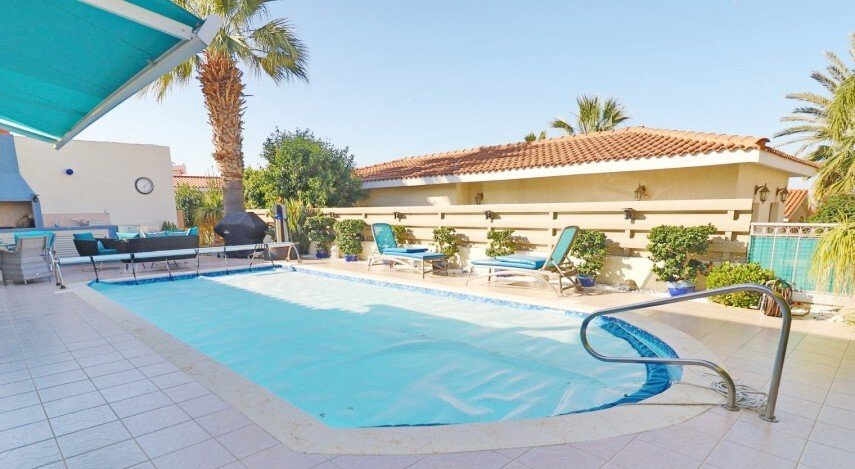 Elegant Bungalow with Breathtaking Views in Tranquil Tala