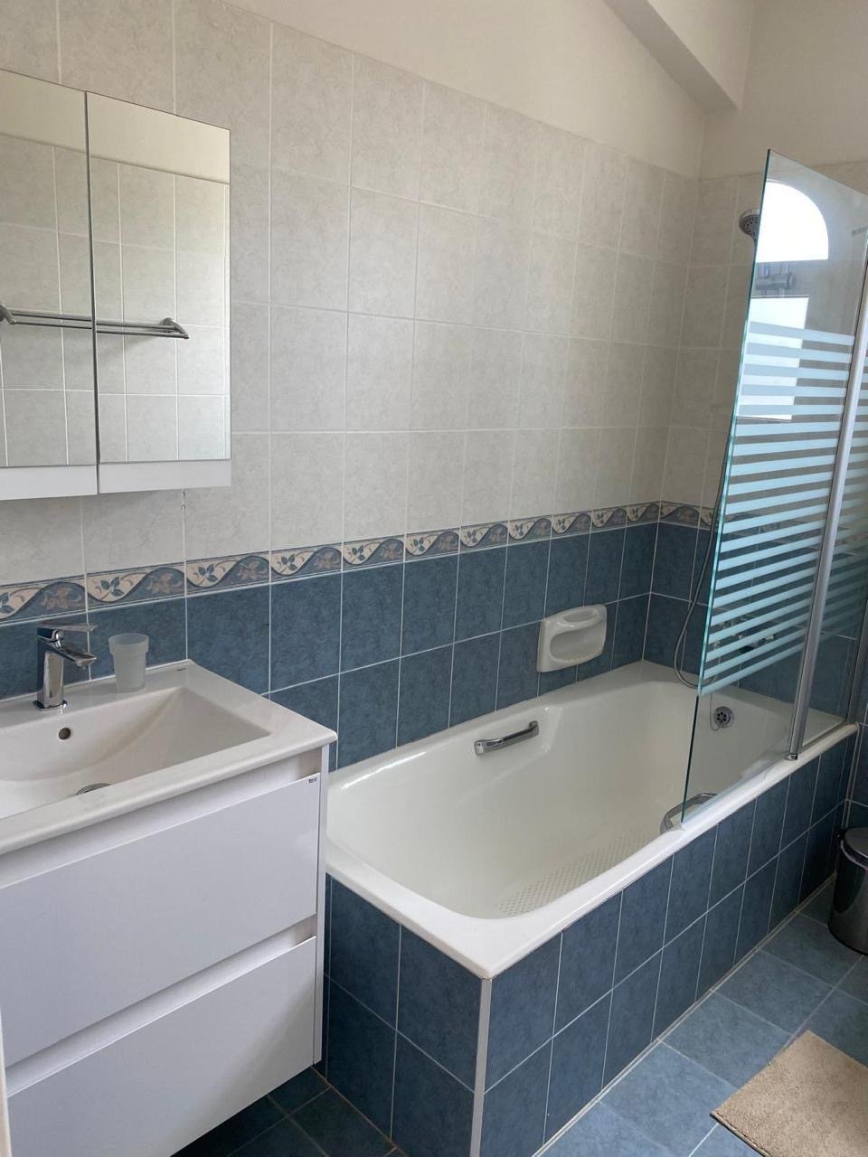 Exklusive Traumvilla mit Einliegerwohnung und Sea view Peyia