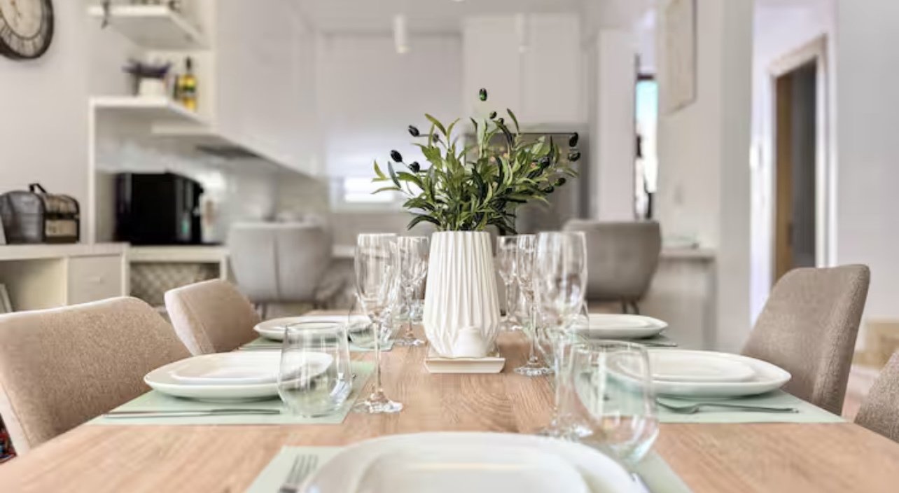 Top moderne 3 bedroom-Villa mit Dachterrasse in Peyia