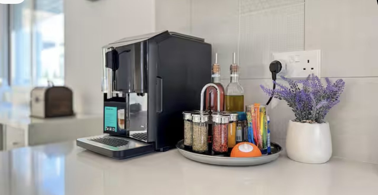 Top moderne 3 bedroom-Villa mit Dachterrasse in Peyia