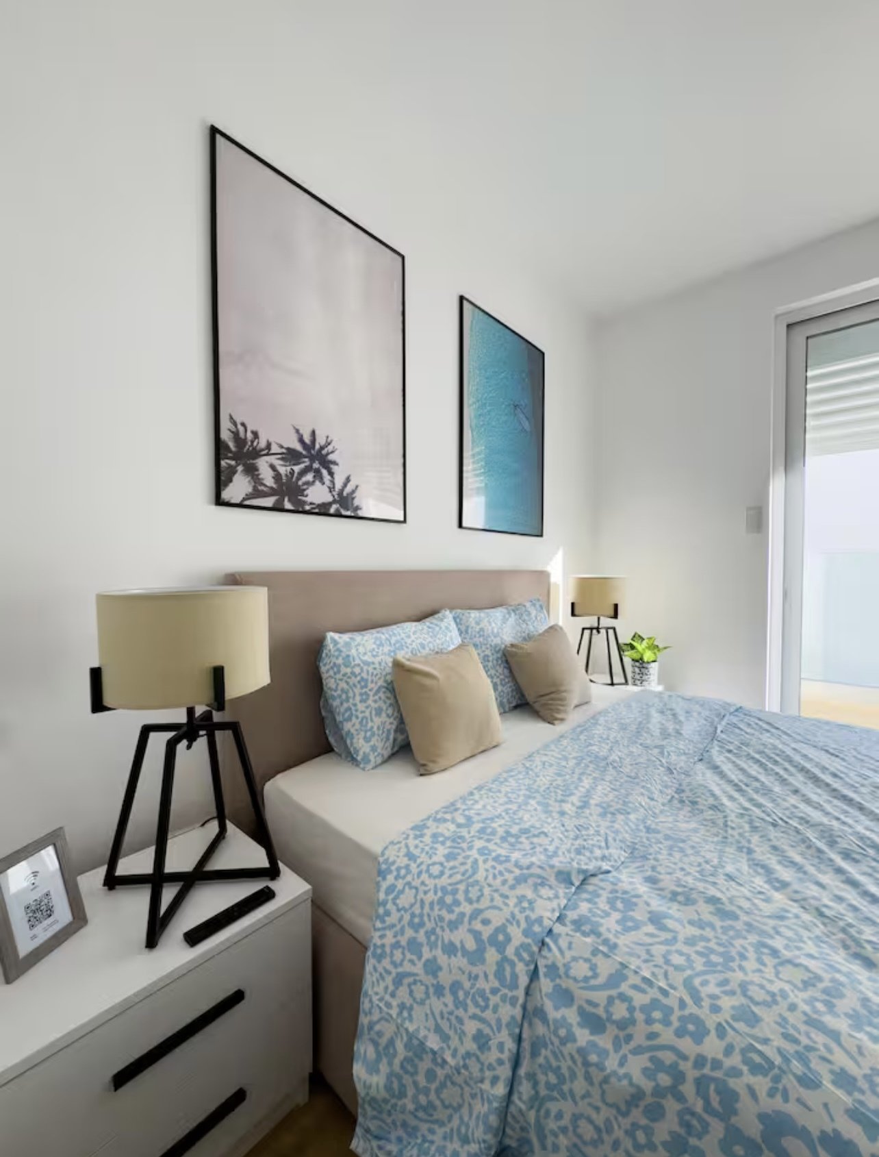 Top moderne 3 bedroom-Villa mit Dachterrasse in Peyia