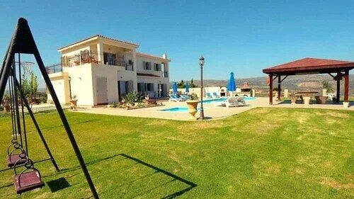 Außergewöhnliche Luxus Villa mit Meer- und Fernblick