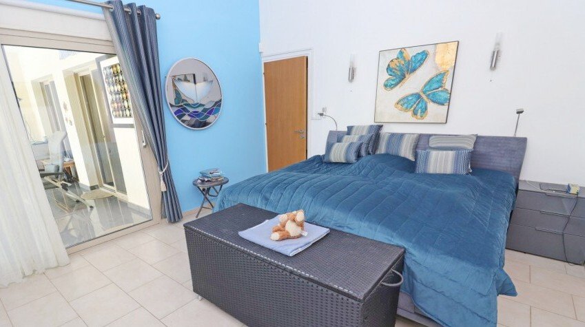 Elegant Bungalow with Breathtaking Views in Tranquil Tala