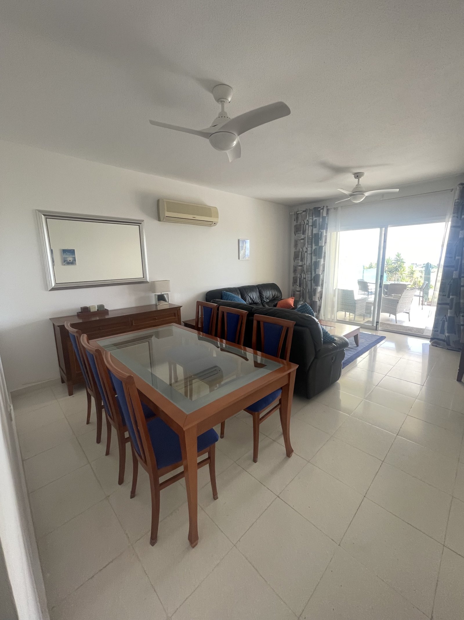 Schickes 2 SZ Haus mit Meerblick und großer Sonnenterrasse