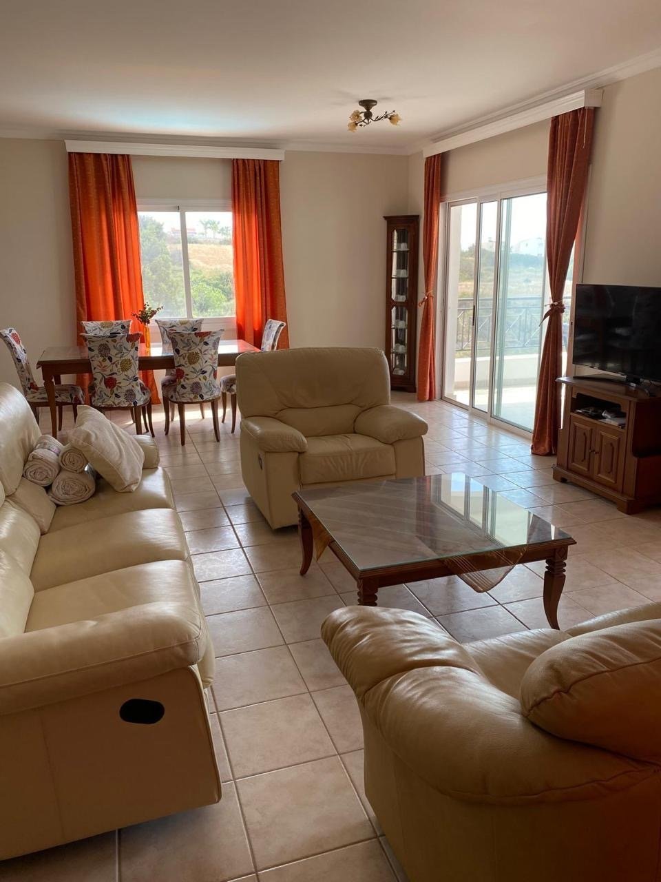 Exklusive Traumvilla mit Einliegerwohnung und Sea view Peyia