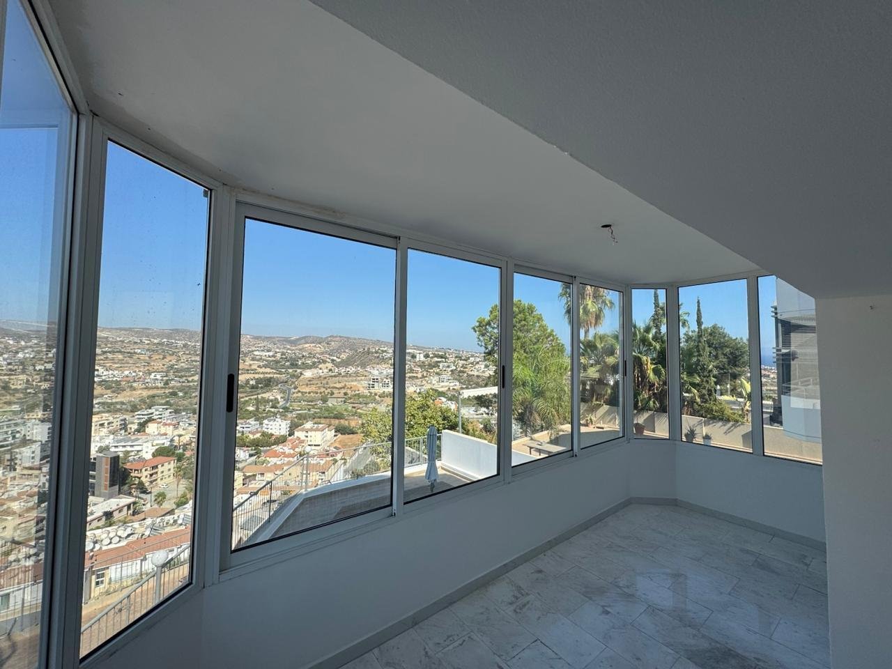 Traumhaus in Limassol – Wohnen & Arbeiten unter einem Dach!