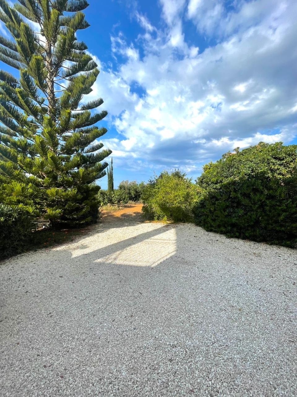 Exclusive 3-Bedroom Residence with PV System and Total Tranquility & Sea View