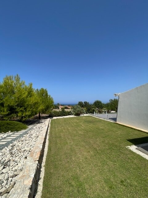 Luxus Designer Villa in Latchi mit Meerblick