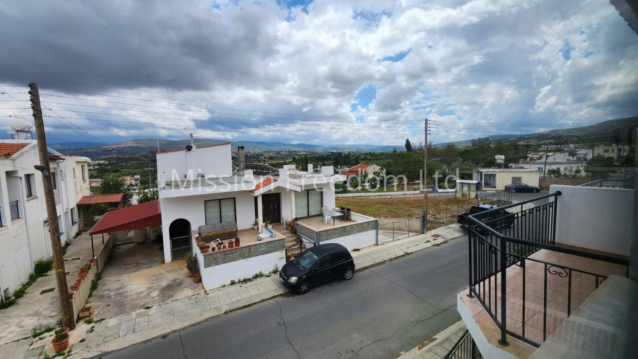 Gemütliche Ein Zimmer Wohnung in Polis